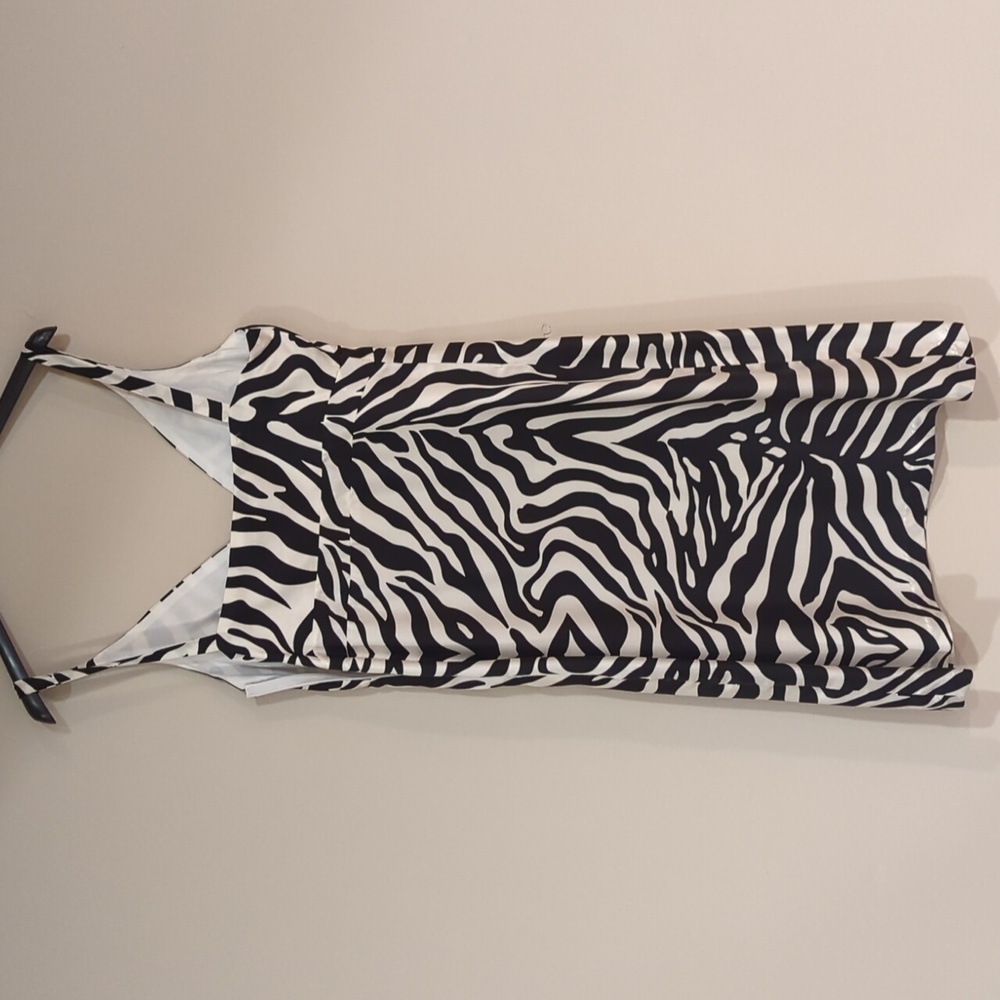 Skirtin Around black and white silk dress size 4 - Picture 6 of 9
